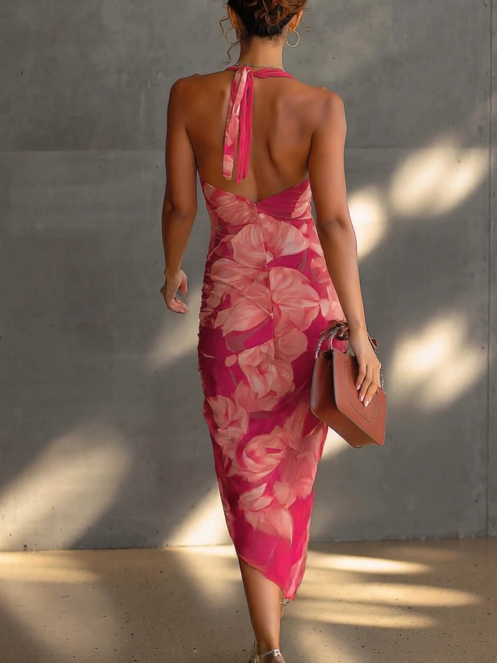 Αμάνικο Bodycon Φόρεμα με Φούξια Φλοράλ Print